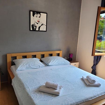 Apartmani Vini Hvar Town Exteriör bild