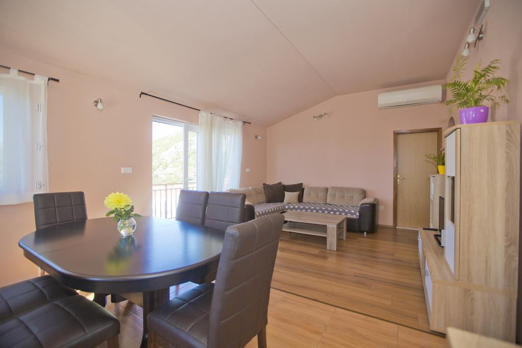 Apartmani Vini Hvar Town Exteriör bild