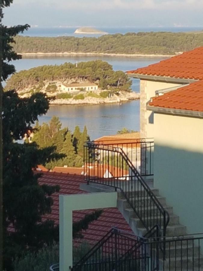 Apartmani Vini Hvar Town Exteriör bild